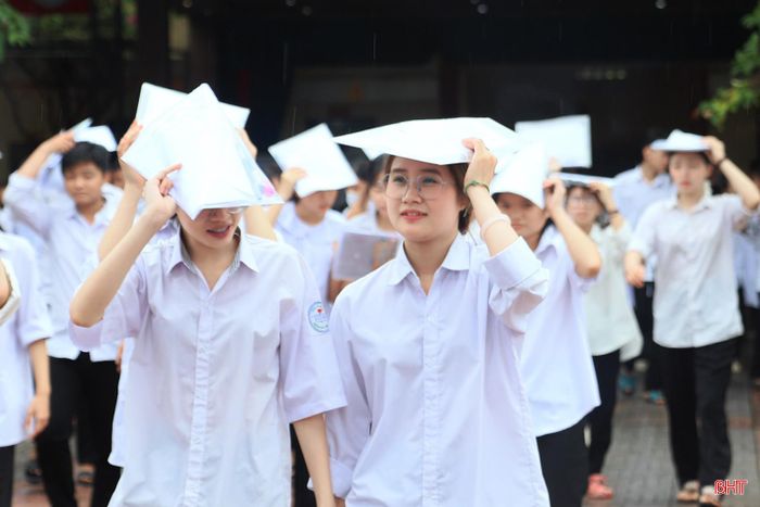 Các em cùng chia sẻ cảm nhận về phần đọc hiểu với ngữ liệu ngoài sách giáo khoa, gần gũi với thực tiễn đời sống và khuyến khích tư duy độc lập.