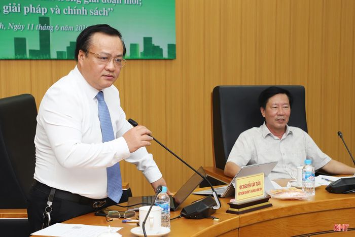 Phó trưởng ban Kinh tế - Ngân sách HĐND tỉnh Nguyễn Văn Tuấn kết luận hội thảo.