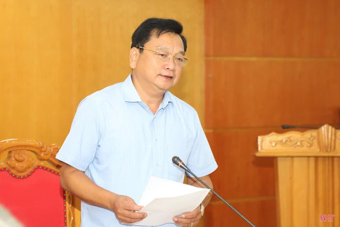 Đồng chí Hồ Huy Thành - Phó Chủ tịch UBND tỉnh phát biểu đáp từ.