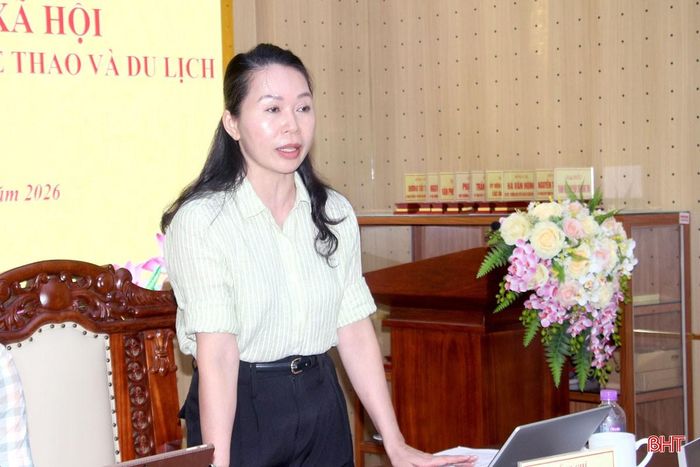 Trưởng ban Văn hóa - Xã hội HĐND tỉnh Đào Thị Anh Nga kết luận buổi làm việc.