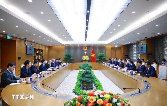 Thủ tướng Lê Minh Hưng tiếp Chủ tịch Cơ quan Hợp tác Quốc tế Nhật Bản (JICA) Tanaka Akihiko. (Ảnh: Dương Giang/TTXVN)