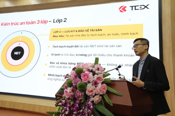 Ông Lưu Minh Trung, Giám đốc Phát triển Sản phẩm Sàn giao dịch Tài sản mã hóa Techcom (TCEX), an toàn chính là nền tảng của niềm tin. (Ảnh: Vietnam+)