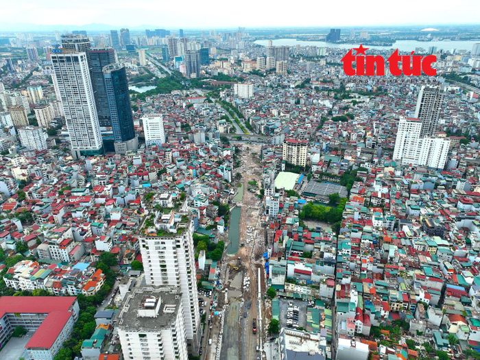 Dự án đường Vành đai 2,5 đoạn từ đường Cầu Giấy đến đường Dương Đình Nghệ có tổng chiều dài 1,13 km, mặt cắt ngang 50 m.