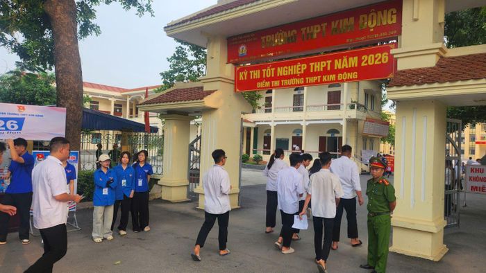 Các thí sinh đều bày tỏ tự tin, cố gắng để hoàn thành môn thi Ngữ văn được tốt.