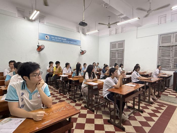 Mọi công tác được đảm bảo và ưu tiên để các em học sinh bước vào kỳ thi quan trọng được thuận lợi nhất.