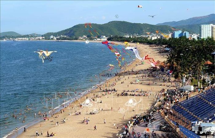 Bãi biển Nha Trang - Khánh Hòa trong ngày hội thả diều nghệ thuật tại Festival biển Nha Trang. Ảnh tư liệu: Thanh Hà/TTXVN