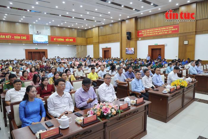 Hội nghị thu hút sự tham dự của đại diện các sở, ngành và nhiều phường, xã trên địa bàn TP Hồ Chí Minh.