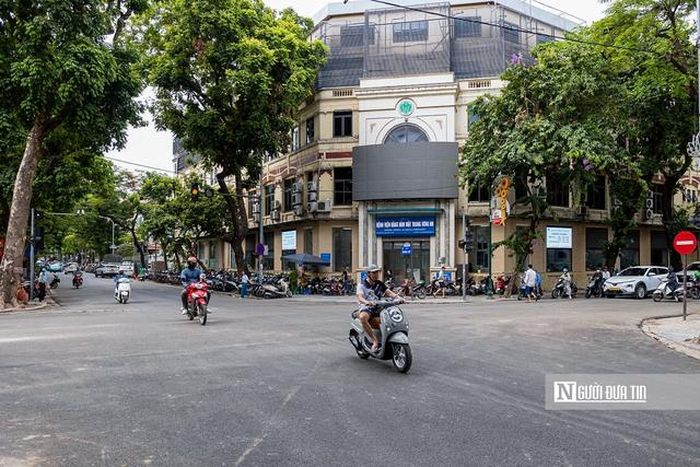 Hà Nội khuyến khích hạn chế lưu thông các xe mô tô sản xuất trước năm 2008 và xe gắn máy sản xuất trước năm 2016 (Ảnh: Hữu Thắng).