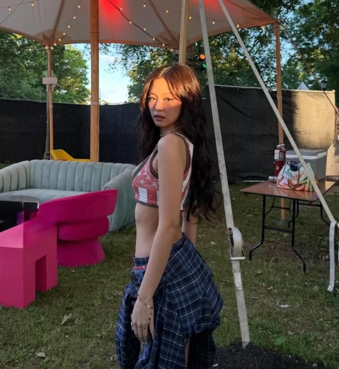 Jennie chia sẻ hình ảnh mới nhất.