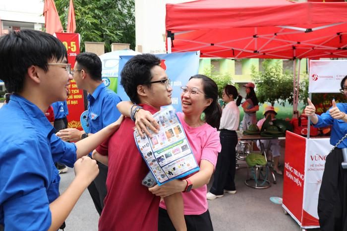Nam sinh cho biết, bản thân dự đoán môn Văn đạt 7 điểm. Ảnh: Vân Đức