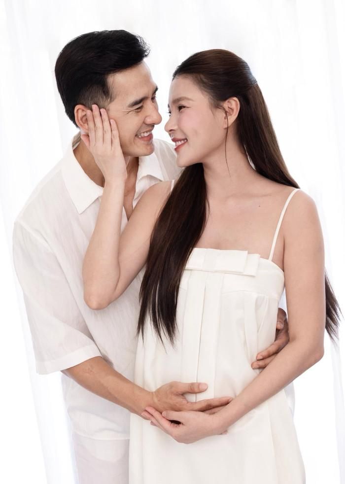 Thúy Diễm tiết lộ được Lương Thế Thành cưng chiều khi mang bầu lần 2.