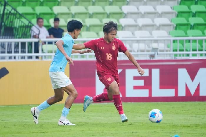 U19 Thái Lan tiếp tục thể hiện sức mạnh đáng gờm tại Giải vô địch U19 Đông Nam Á 2026 khi đánh bại U19 Campuchia với tỷ số 4-0 ở bán kết. Ảnh: FAT