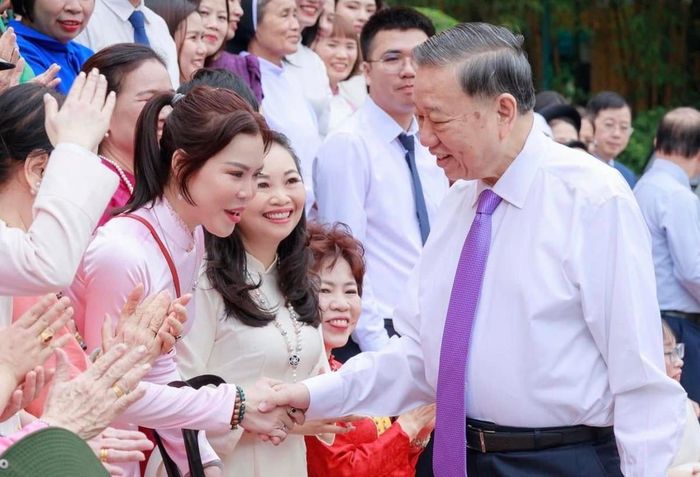 Tổng Bí thư, Chủ tịch nước Tô Lâm gặp mặt thân mật 100 đại biểu trong chương trình “Việc tử tế” 2026 của Đài Truyền hình Việt Nam