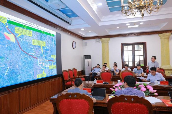 Sở Xây dựng báo cáo tờ trình chủ trương đầu tư Dự án Đường giao thông nối từ đường bộ ven biển đến đường Hồ Chí Minh, tỉnh Thanh Hóa.