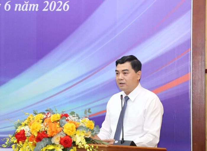 Chủ tịch UBND tỉnh Nguyễn Hoài Anh phát biểu tại buổi lễ.