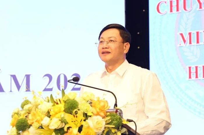 Phó Chủ tịch Thường trực UBND tỉnh Thanh Hóa Mai Xuân Liêm phát biểu tại hội nghị.