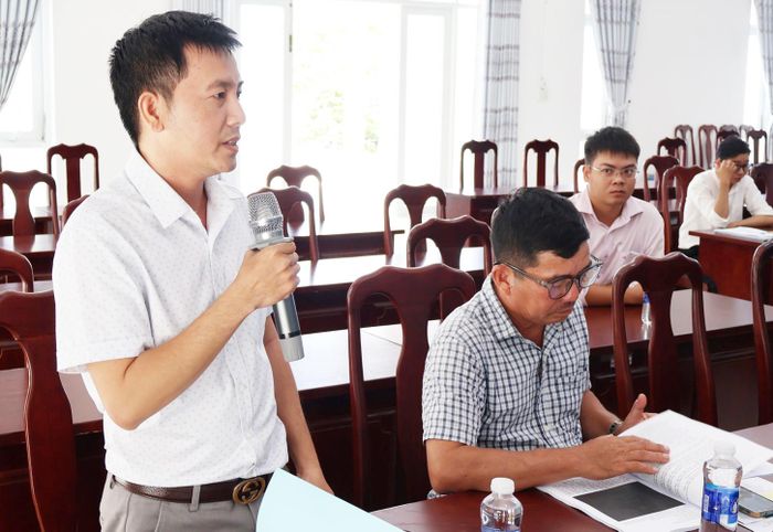 Đại điện Công ty TNHH Đầu tư Phát triển Enterland đóng góp ý kiến về quy hoạch chung xã Tiên Hải đến năm 2050..