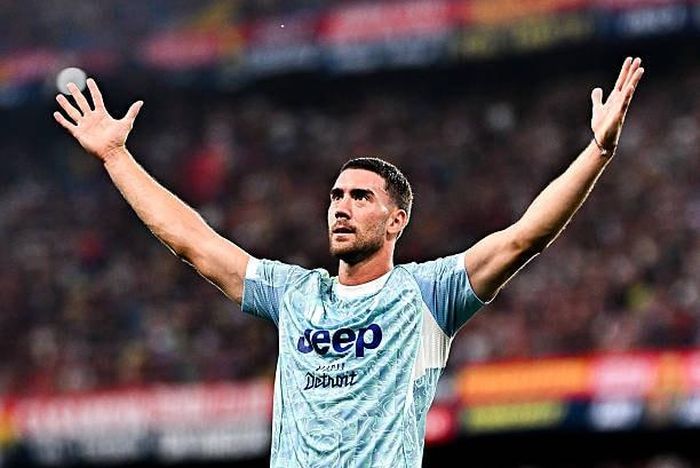 Chelsea được cho là đang theo sát tình hình của Vlahovic.