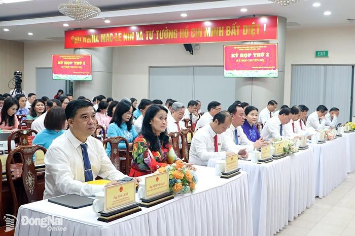 Các đại biểu tham dự Kỳ họp thứ 2, HĐND thành phố Đồng Nai khóa I. Ảnh: Phạm Tùng