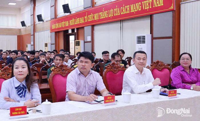 Đại diện cấp ủy, chính quyền các địa phương dự hội nghị. Ảnh: Nguyệt Hà