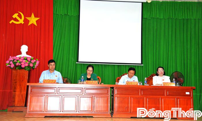 Đại biểu HĐND tỉnh ghi nhận ý kiến cử tri