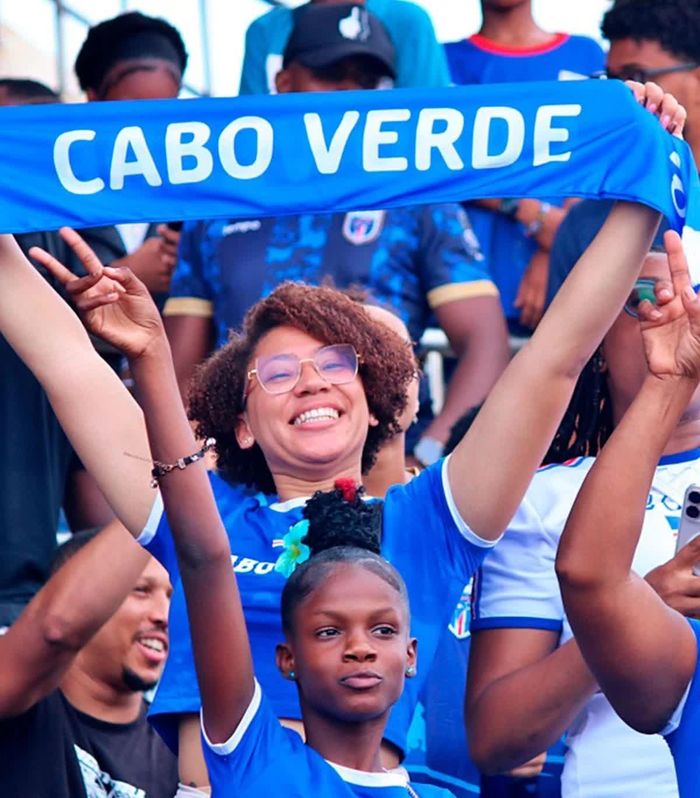 Người hâm mộ Cabo Verde. Ảnh: Pinterest
