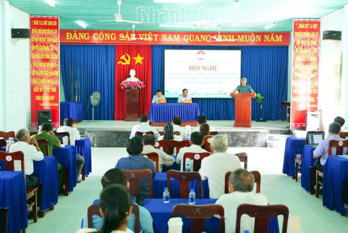 Quang cảnh buổi tiếp xúc.