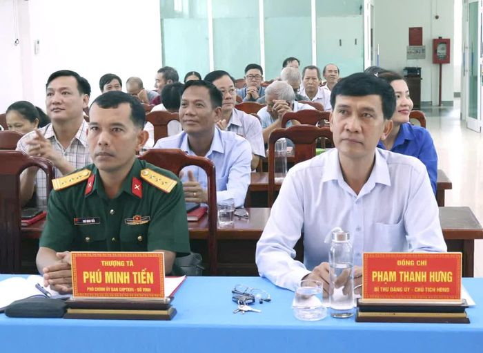 Các đại biểu dự hội nghị.