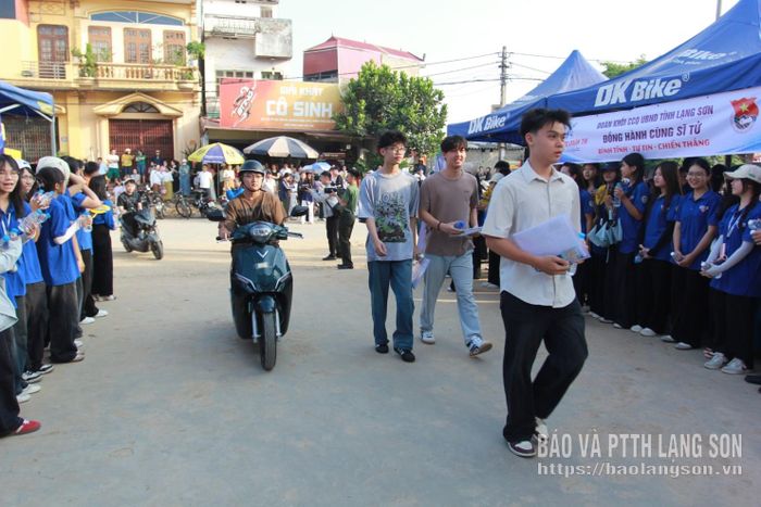 Thí sinh tự tin bước vào Kỳ thi tốt nghiệp THPT năm 2026