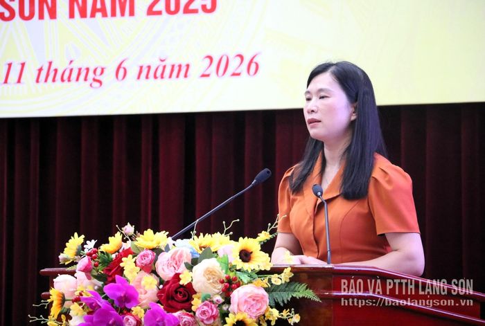 Đồng chí Trần Thanh Nhàn, Phó Chủ tịch UBND tỉnh phát biểu kết luận hội nghị