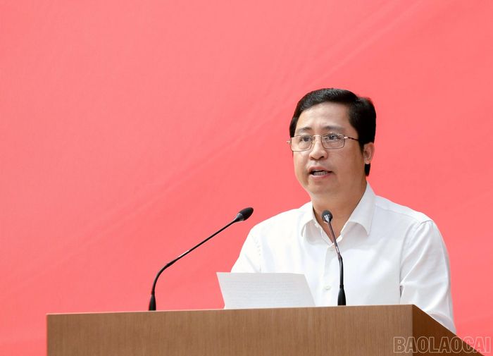 Đồng chí Bí thư Tỉnh ủy Dương Quốc Huy phát biểu kết luận hội nghị.