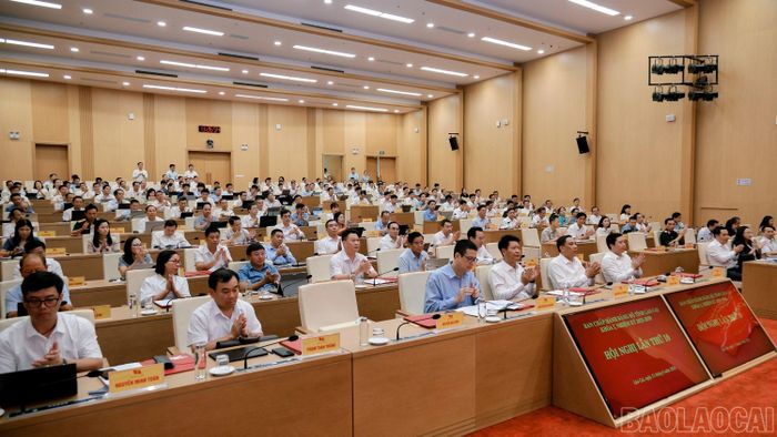 Quang cảnh hội nghị.