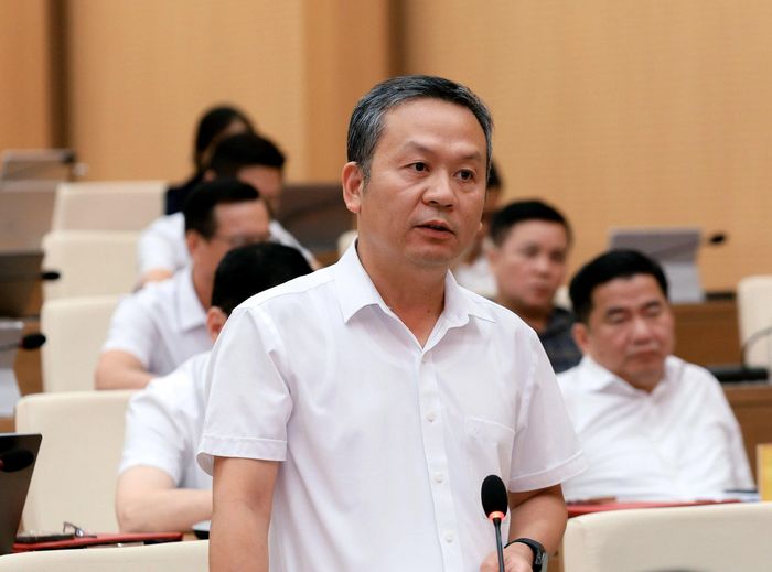 Đại biểu các xã, phường phát biểu tại hội nghị.