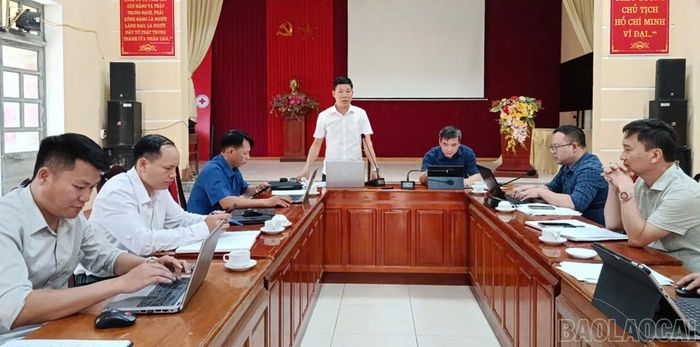 Quang cảnh buổi làm việc.