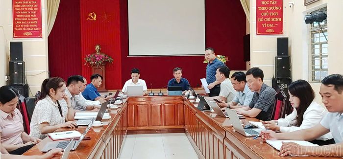 Đại biểu phát biểu tại buổi làm việc.