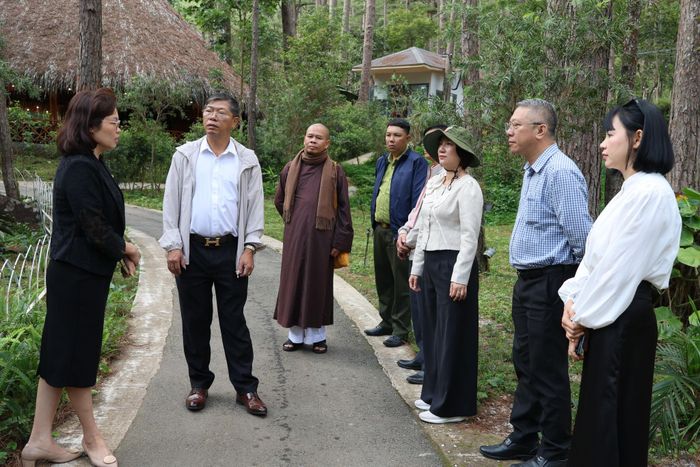 Đoàn giám sát HĐND tỉnh (Tổ 2) giám sát thực tế tại Công ty Cổ phần du lịch dã ngoại Hodota Ankroet