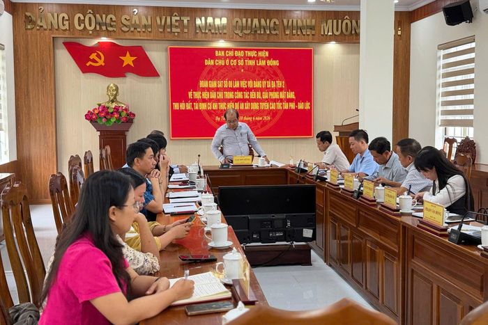 Đoàn giám sát số 8 của Ban Chỉ đạo thực hiện dân chủ ở cơ sở Lâm Đồng giám sát tại xã Đạ Tẻh 2, ngày 10/6