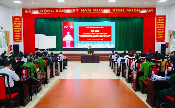 Quang cảnh diễn ra hội nghị