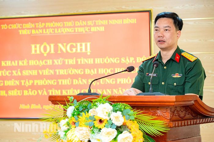 Đại diện lãnh đạo Bộ Chỉ huy Quân sự tỉnh phát biểu tại hội nghị.