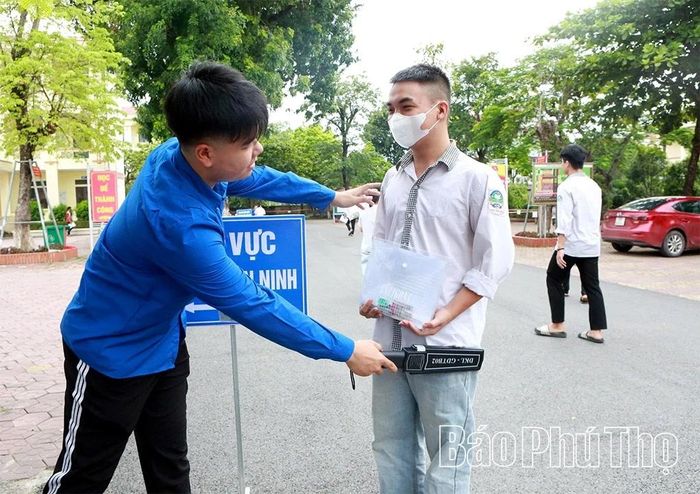 Công tác phòng chống, phát hiện sử dụng công nghệ cao trong gian lận thi cử được đẩy mạnh, góp phần mang đến kết quả thi trung thực, chính xác.