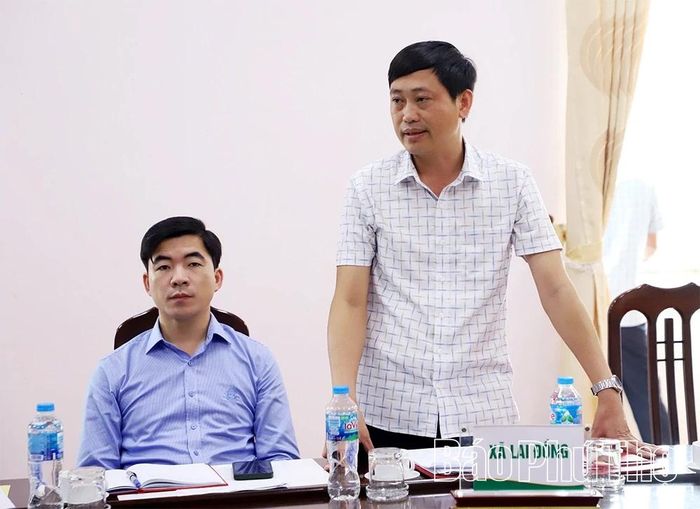 Lãnh đạo các sở, ngành, địa phương phát biểu tại buổi làm việc.