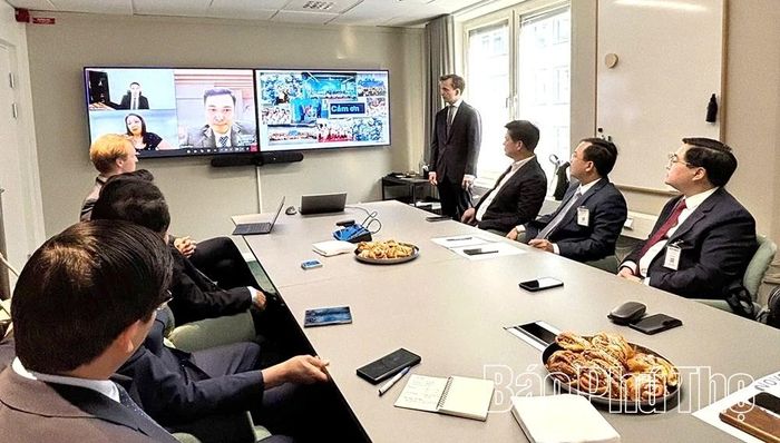 Lãnh đạo Tập đoàn ASSA ABLOY Asia Holding AB giới thiệu về doanh nghiệp.