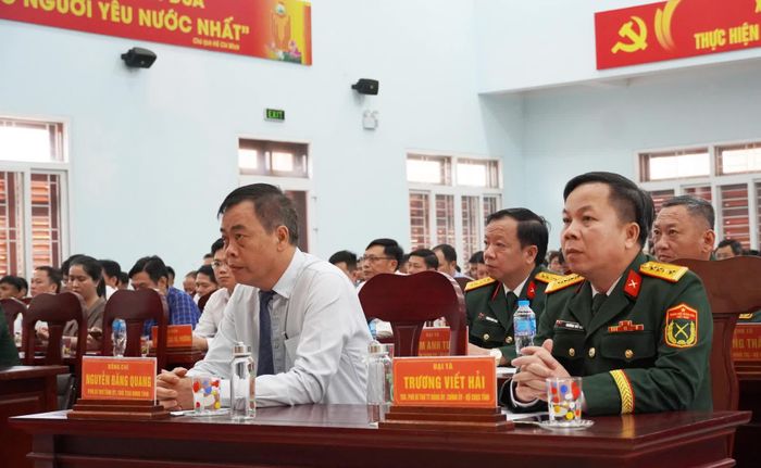 Đại biểu tham dự buổi lễ - Ảnh: X.P