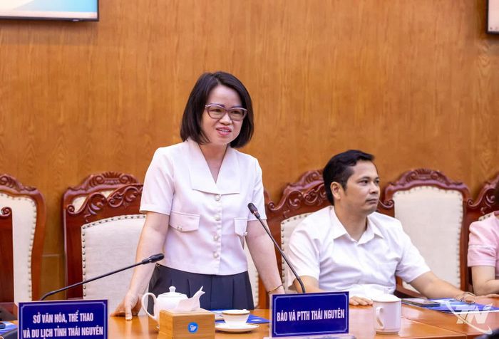Đại diện lãnh đạo cơ quan Báo và PTTH Thái Nguyên phát biểu công tác phối hợp tuyên truyền trong thời gian tới.