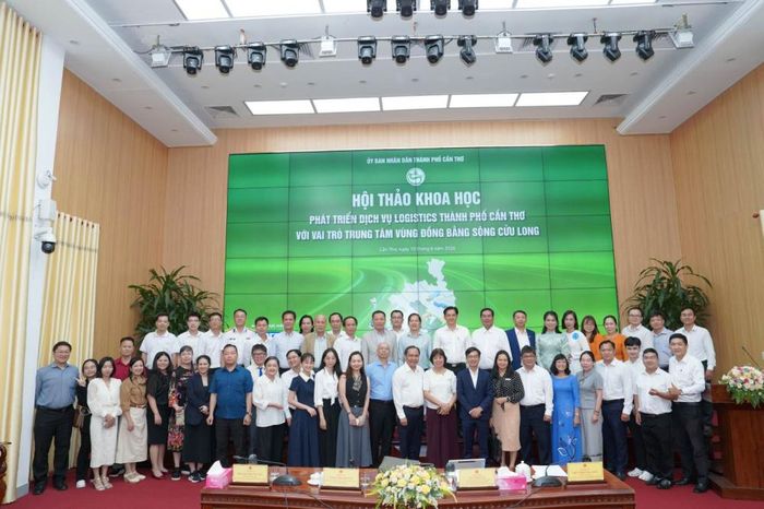 Các đại biểu tham dự Hội thảo