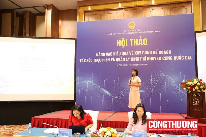  Bà Đinh Thị Huyền Linh - Trưởng phòng Khuyến công - Cục Đổi mới sáng tạo, Chuyển đổi xanh và Khuyến công (Bộ Công Thương), chia sẻ điểm mới nổi bật của dự thảo Thông tư của Bộ Công Thương về xây dựng kế hoạch, tổ chức thực hiện và quản lý kinh phí khuyến công quốc gia. 