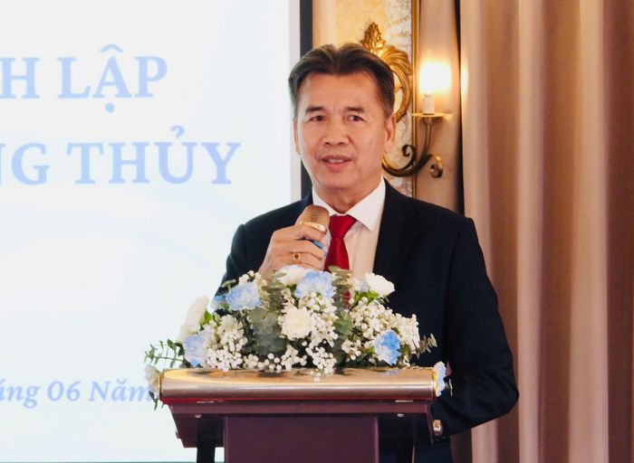 Ông An Sơn Lâm, Chủ tịch lâm thời Chi hội Du lịch Đường thủy TP.HCM phát biểu tại lễ ra mắt.