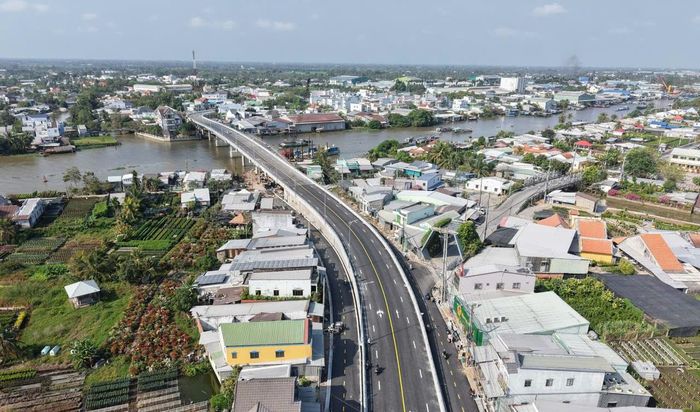 Cầu Sa Đéc, một trong 6 cầu đã hoàn thành, đưa vào khai thác sử dụng thuộc dự án Nâng cao tĩnh không các cầu đường bộ cắt qua tuyến đường thủy nội địa quốc gia - giai đoạn 1 (khu vực phía Nam).