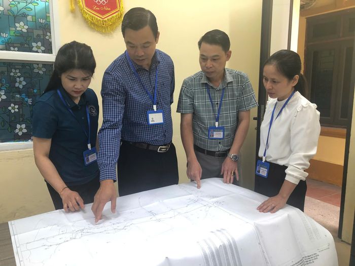 Ban Quản lý dự án xã Bình Tuyền đang tổng hợp hồ sơ, báo cáo Sở Nông nghiệp và Môi trường hướng dẫn giải quyết theo quy định đối với diện tích 3,17ha đất lâm nghiệp do Trung tâm Phát triển nông, lâm nghiệp và Thủy sản Phú Thọ quản lý.