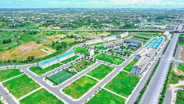 Nhà ở xã hội trong Khu dân cư - tái định cư, nhà ở công nhân Hải Sơn do Công ty TNHH Hải Sơn làm chủ đầu tư; Tập đoàn Thắng Lợi là đơn vị phát triển phần nhà ở thương mại (dự án The Sol City)